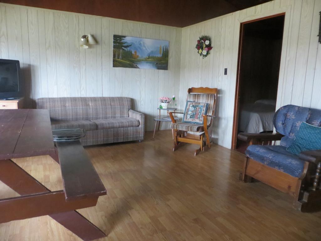 Maciver'S Motel And Camp Blind River Habitación foto